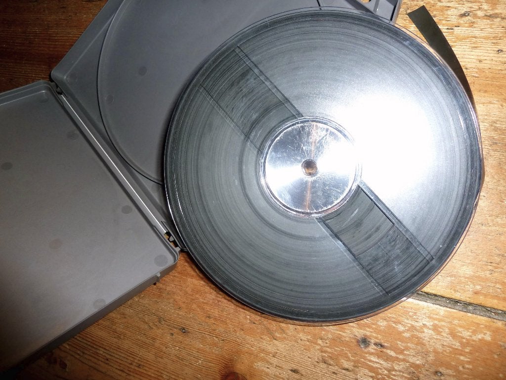 videospelers video recording tape MEMOREX- in draagbox, Audio, Tv en Foto, Ophalen of Verzenden, Videoband