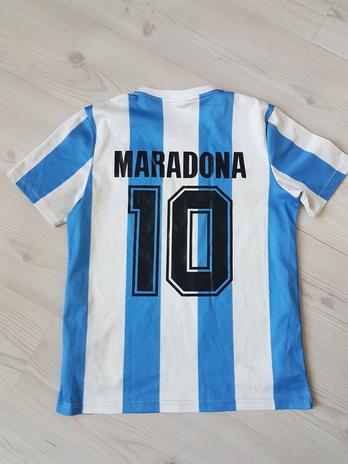 Maradona retro '86 homeshirt size medium, Sport en Fitness, Voetbal, Ophalen of Verzenden, Zo goed als nieuw, Shirt