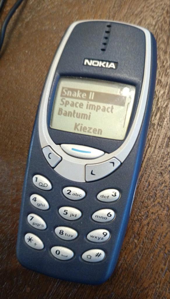 Vintage Nokia 3310 met oplader en Snake, Ophalen of Verzenden