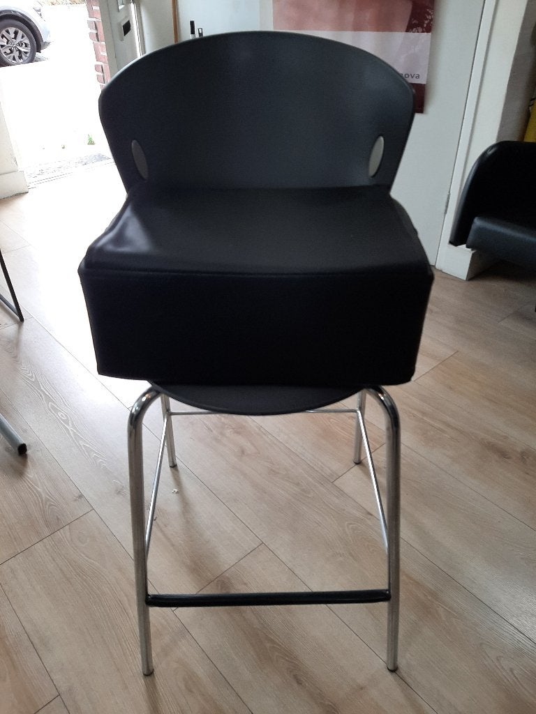 Kind Stoel OF BAR Stoel OF Kind Kapper Stoel, Ophalen, Zo goed als nieuw, Eén