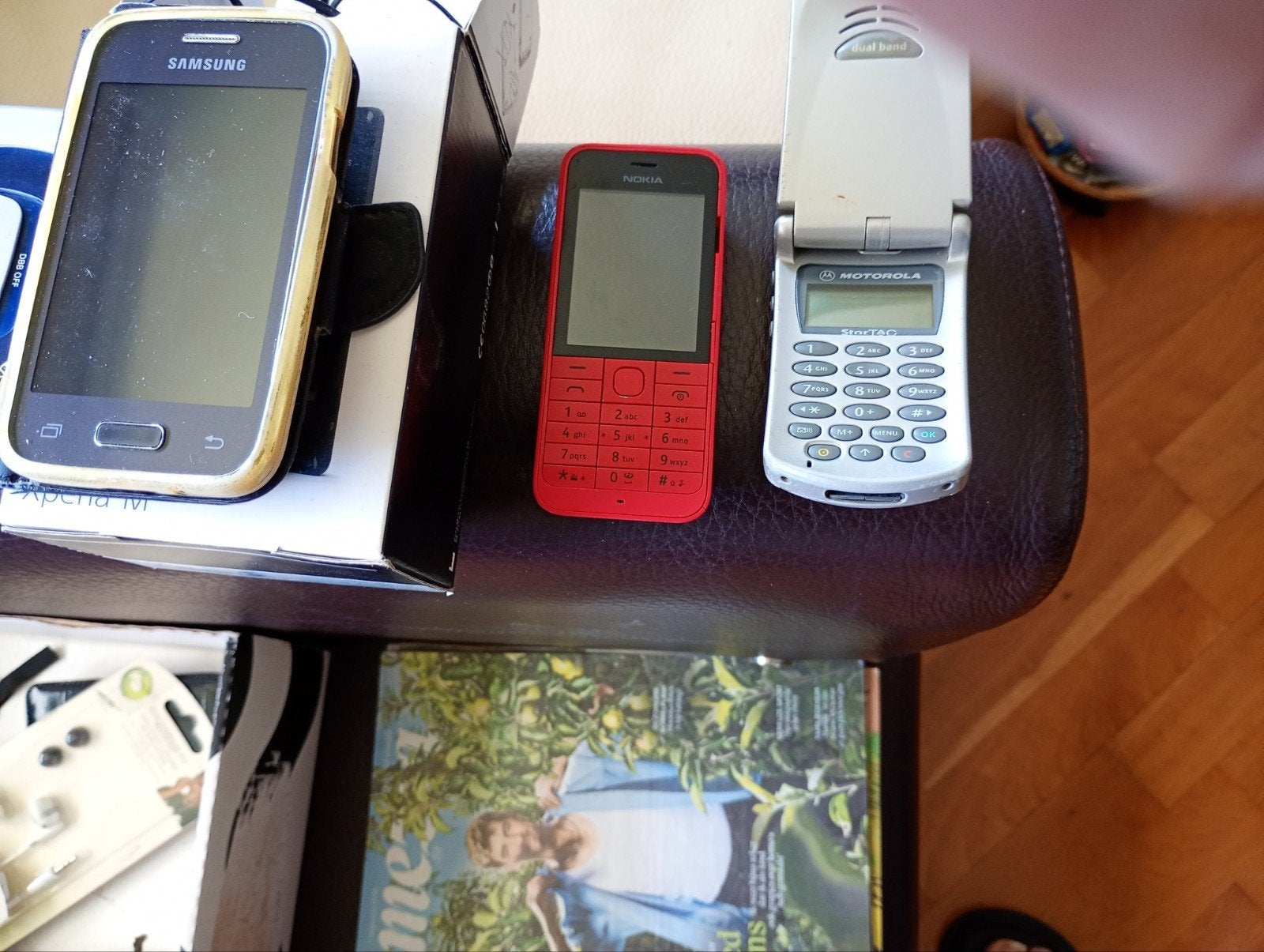 drie oude Tel., Ophalen, Gebruikt, Geen camera, Zwart