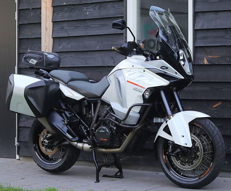 KTM 1290 SUPER ADVENTURE T (bj 2017) Koffers, Rijklaar, 2 cilinders, KTM, Motorrijbewijs A, Bedrijf