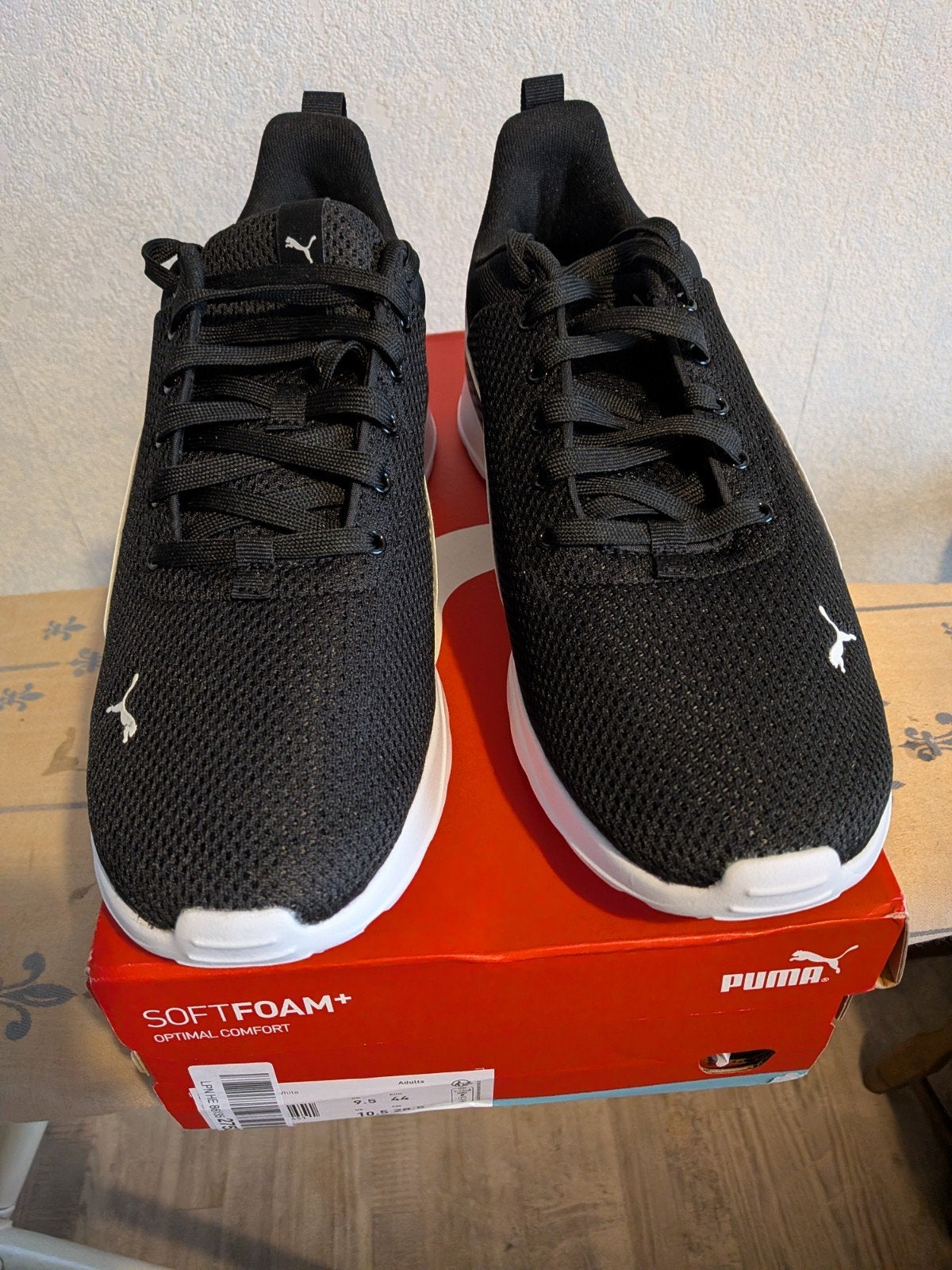 Nieuw in doos Puma Anzarun Lite sneakers  met 44., Kleding | Heren, Schoenen, Ophalen of Verzenden, Nieuw