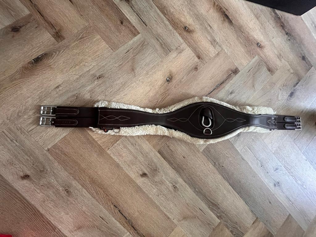 Bruine Kentucky bont singel 130 cm, Dieren en Toebehoren, Ophalen of Verzenden, Zo goed als nieuw, Dressuur