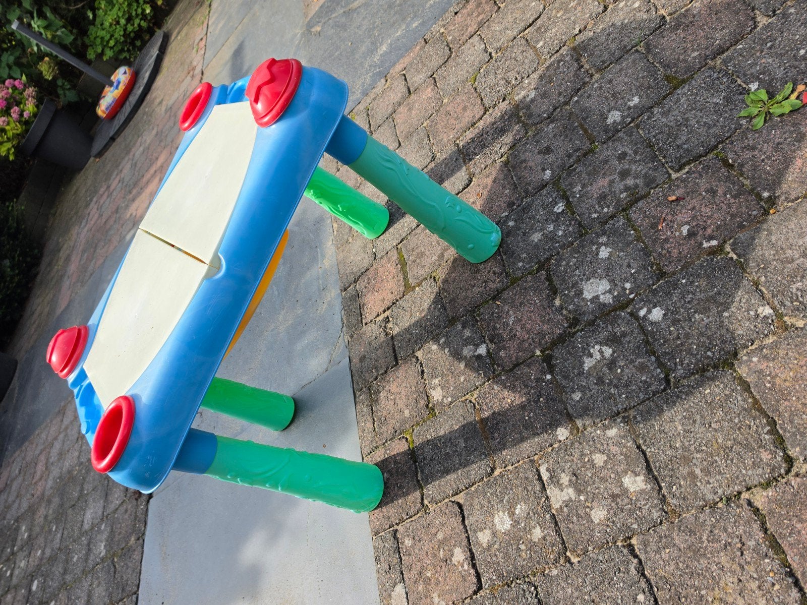 Water/zandtafel met speelgoedjes, Ophalen, Gebruikt