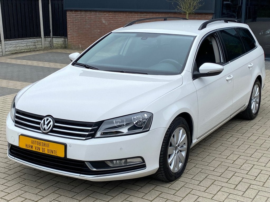 Volkswagen Passat Variant 1.6 TDI Highline BlueMotion NIEUWS, Navigatiesysteem, Stof, Gebruikt, Zwart