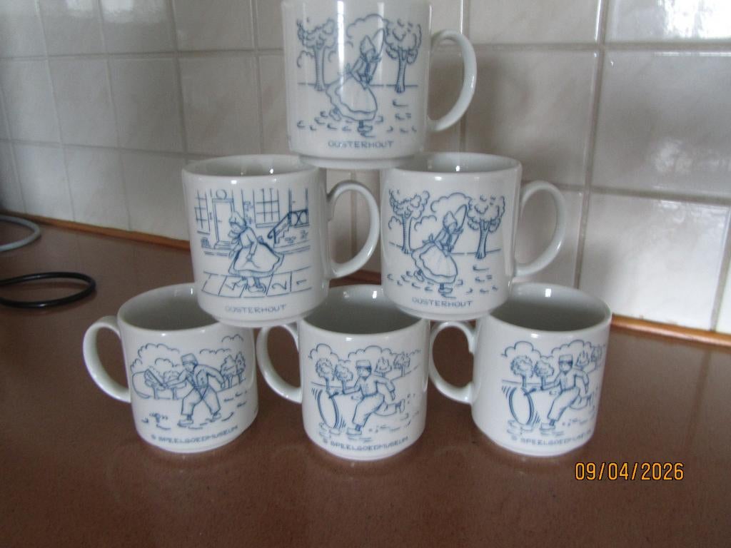 6 Theekopjes vvv Speelgoedmuseum Oosterhout NB, Gebruikt, Overige typen, Ophalen of Verzenden, Overige stijlen