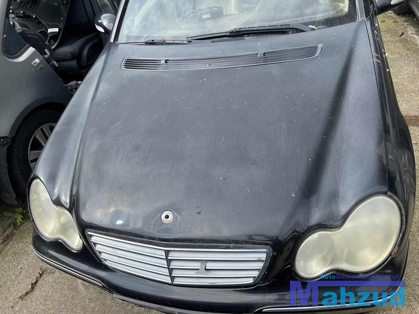 MERCEDES C KLASSE W203 Zwart 197 motorkap met grille, Auto-onderdelen, Gebruikt, Mercedes-Benz AG, Mercedes-Benz, Ophalen of Verzenden
