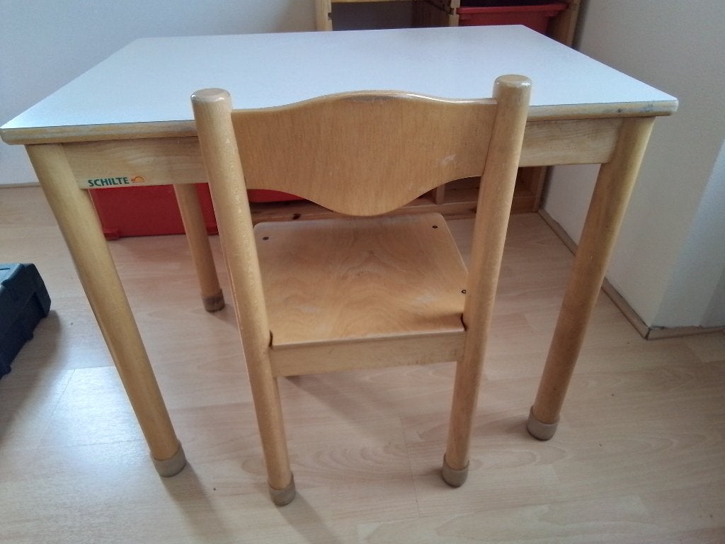 Schilte kleuterset, Ophalen, Gebruikt, Tafel(s) en Stoel(en)