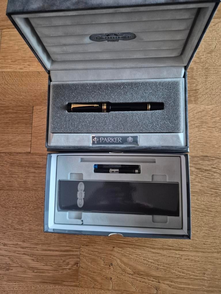 Parker Duofold Vulpen met Gouden  Punt B, Ophalen