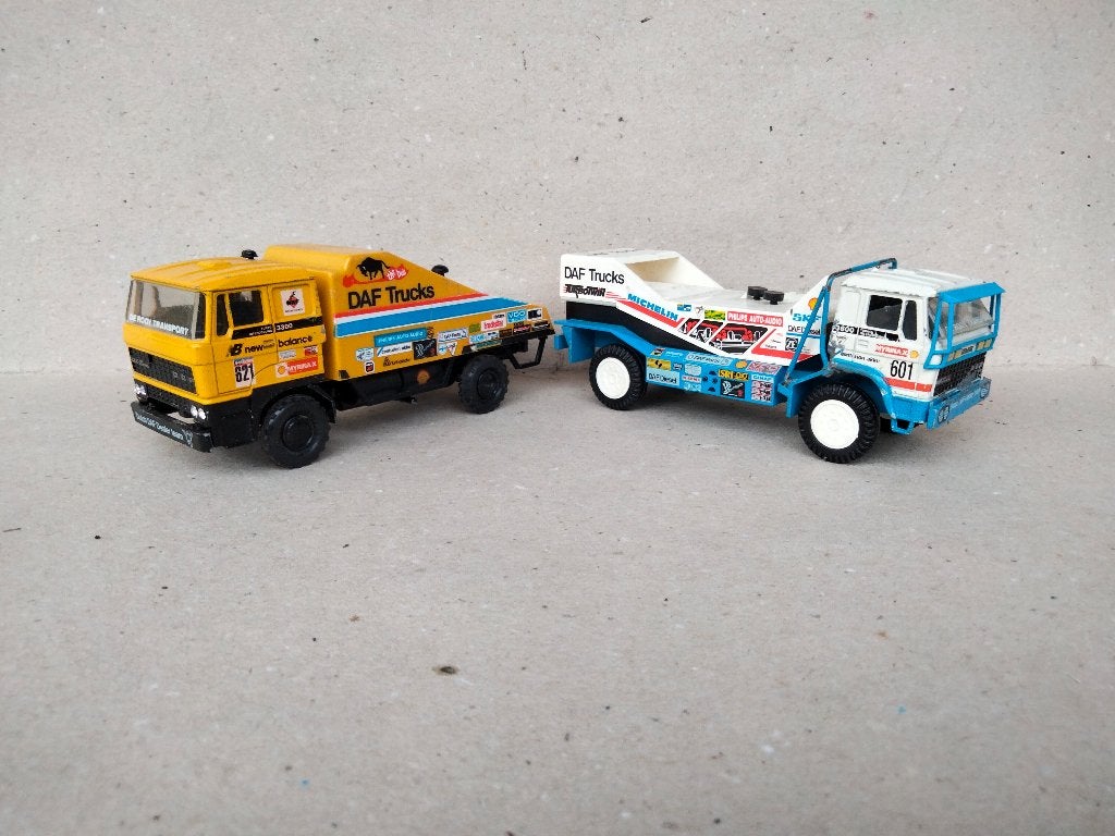 DAF dakar 2 stuks, Hobby en Vrije tijd, Modelauto's | 1:50, Ophalen of Verzenden, Gebruikt, Bus of Vrachtwagen, Lion Toys