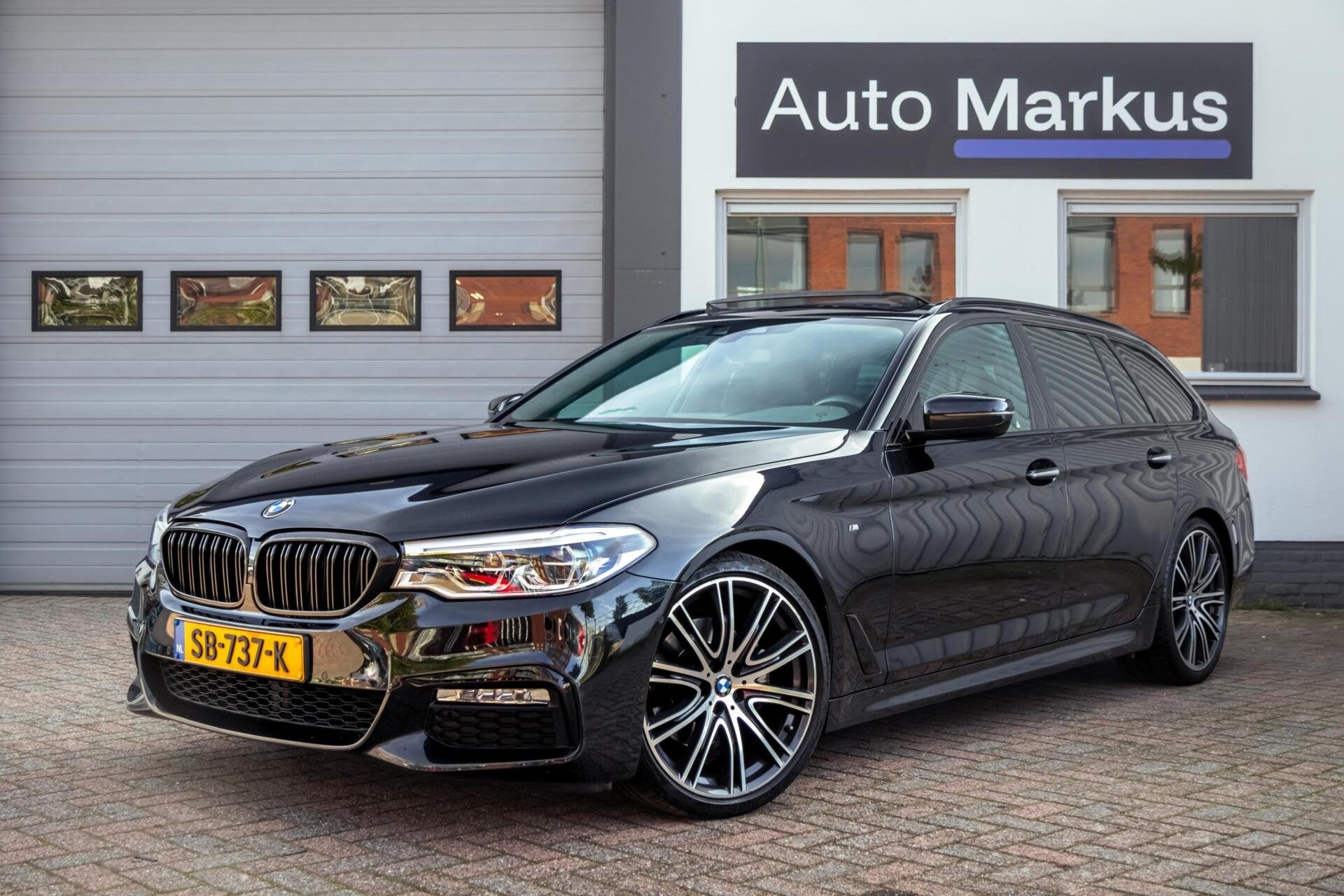 BMW 5-serie Touring 520i M-Sport|Pano|Memory|Keyless|HiFi|Ad, Auto's, Automaat, 1998 cc, Achterwielaandrijving, Gebruikt