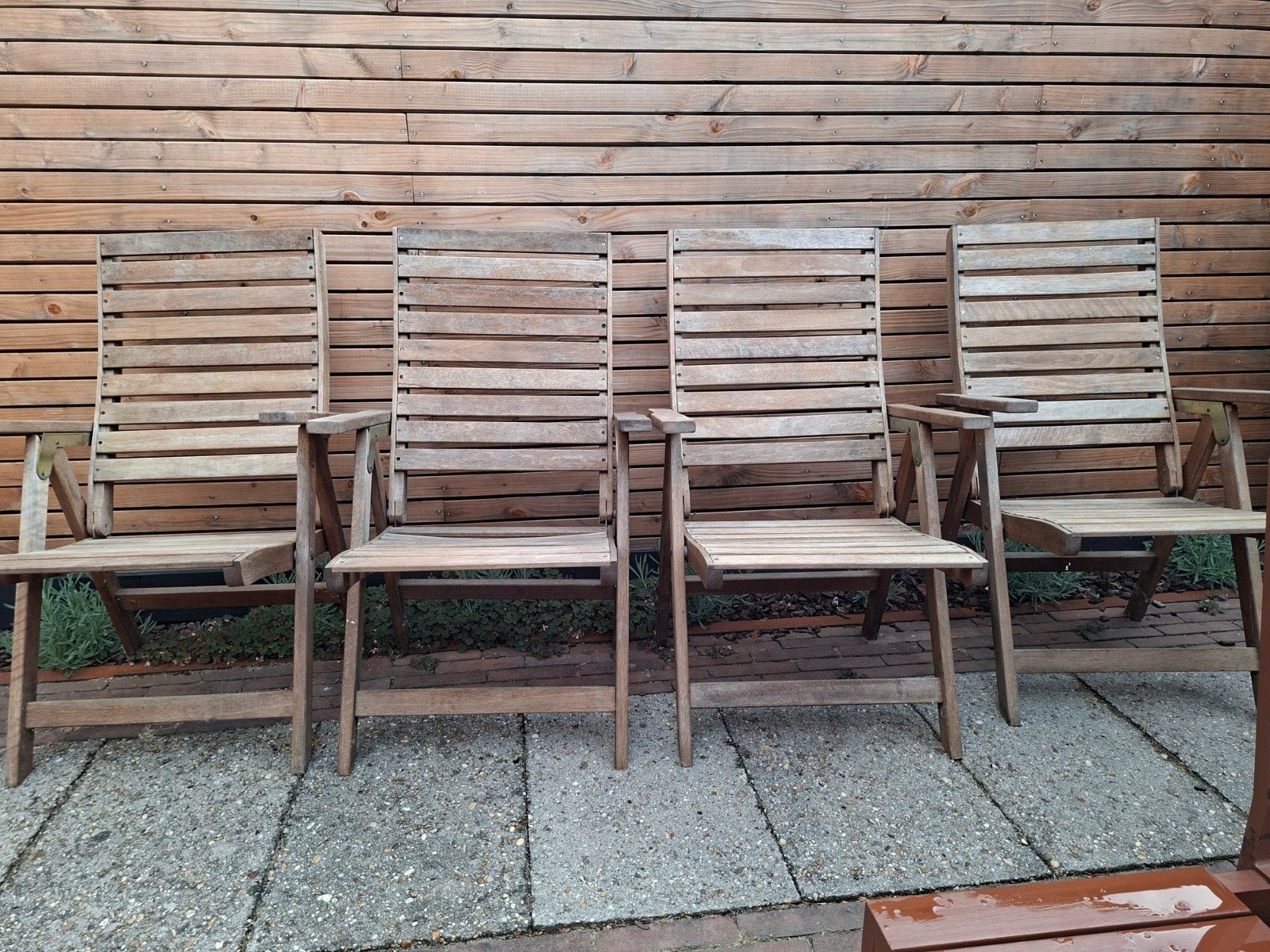 4 houten klap tuinstoelen met kleine klaptafel, Ophalen, Gebruikt, Hout, Inklapbaar