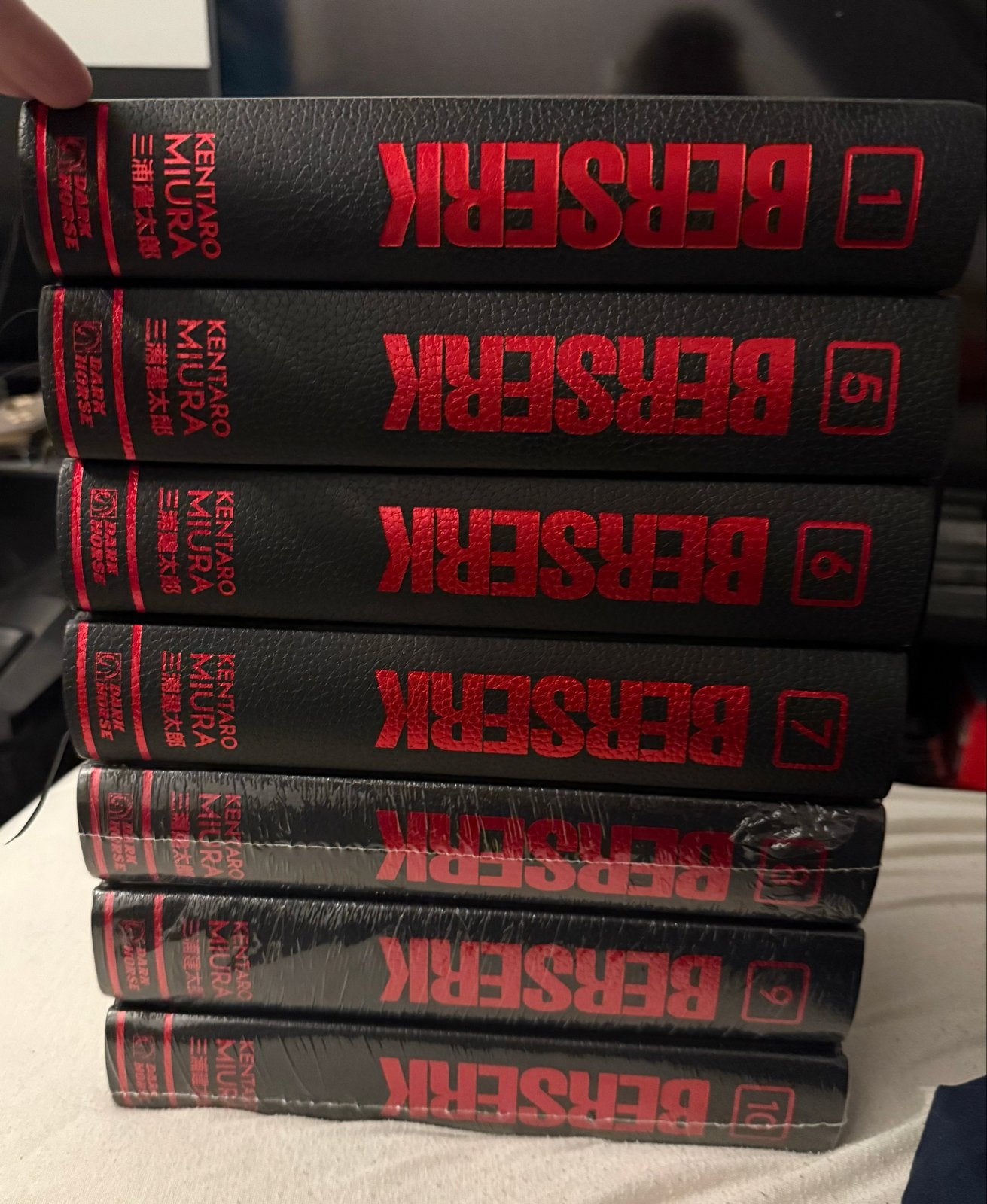 Berserk Deluxe Edition Vol. 1, 5-10 - Manga Collectie, Ophalen of Verzenden, Zo goed als nieuw, Japan (Manga)