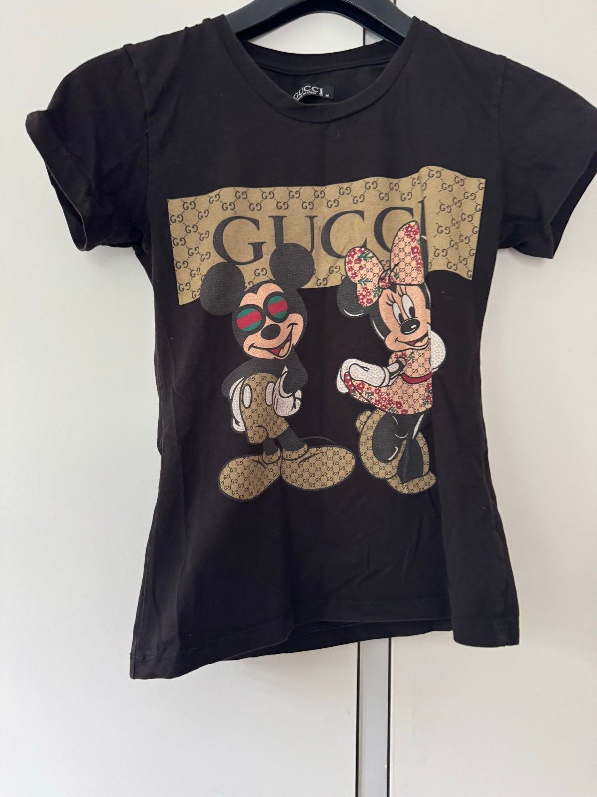 Gucci T-shirt met Mickey en Minnie Mouse - Maat S, Zwart, Ophalen of Verzenden, Zo goed als nieuw, Korte mouw