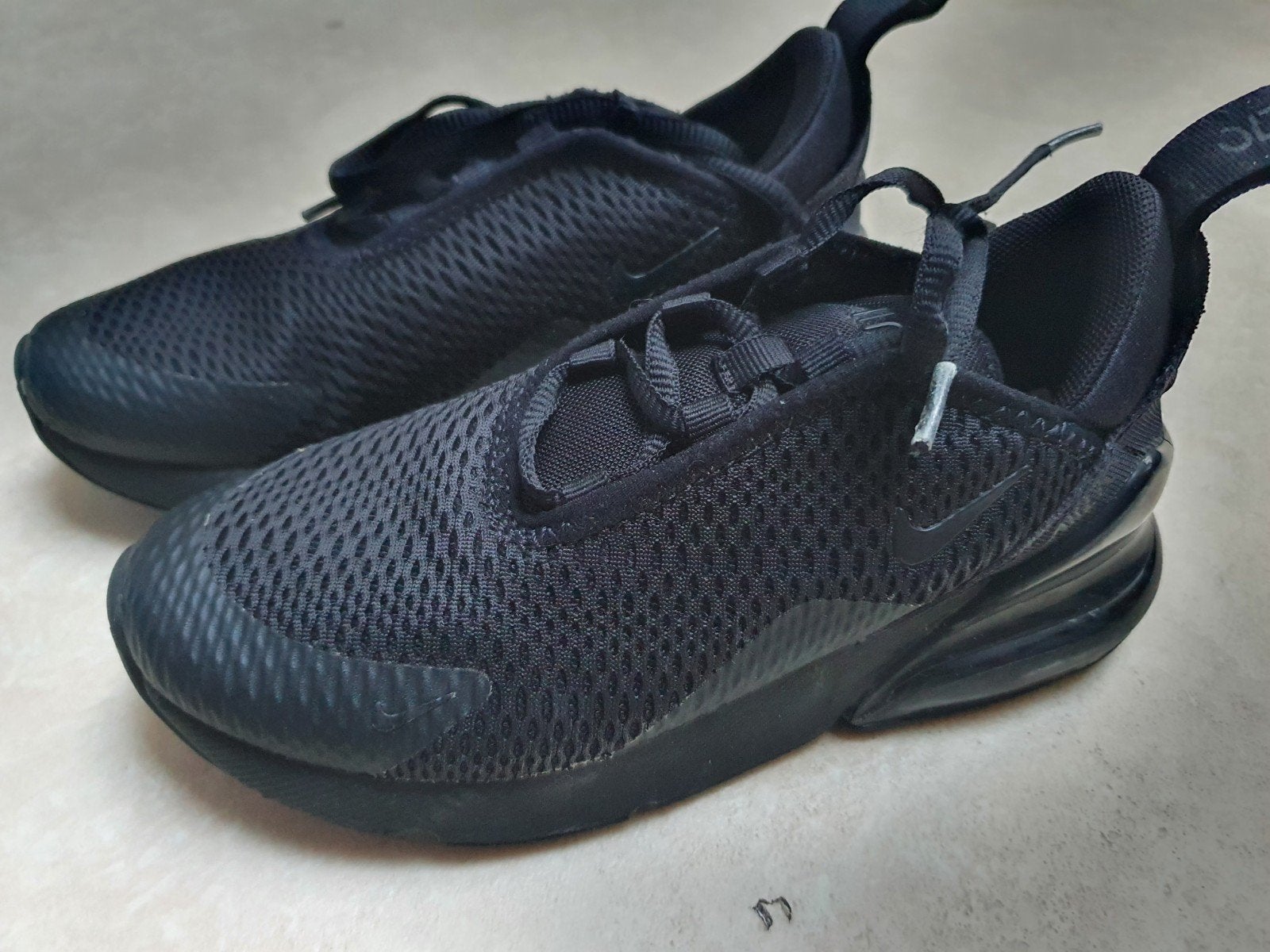 Nike Air 270 maat 30, Verzenden, Zo goed als nieuw, Nike air max, Jongen of Meisje