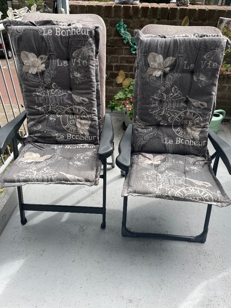 2 tuinstoelkussens, Tuin en Terras, Ophalen, Zo goed als nieuw