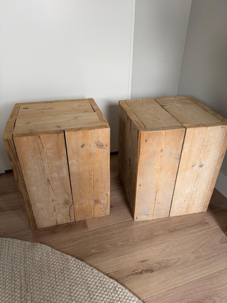 Set van 2 houten kubus bijzettafels/nachtkastjes, Minder dan 55 cm, Gebruikt, Vierkant, Hout