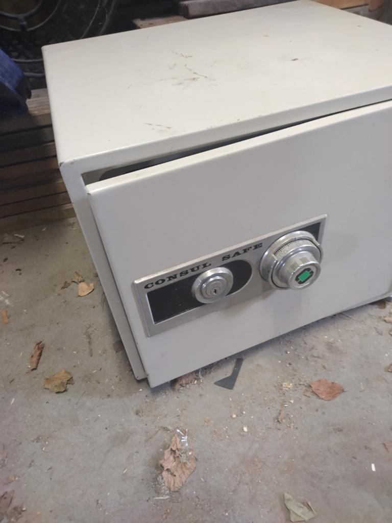 Consul Safe Kluis met sleutel l en Cijferslot, Huis en Inrichting, Brandblussers en Brandkasten, Ophalen, Gebruikt, Brandkast