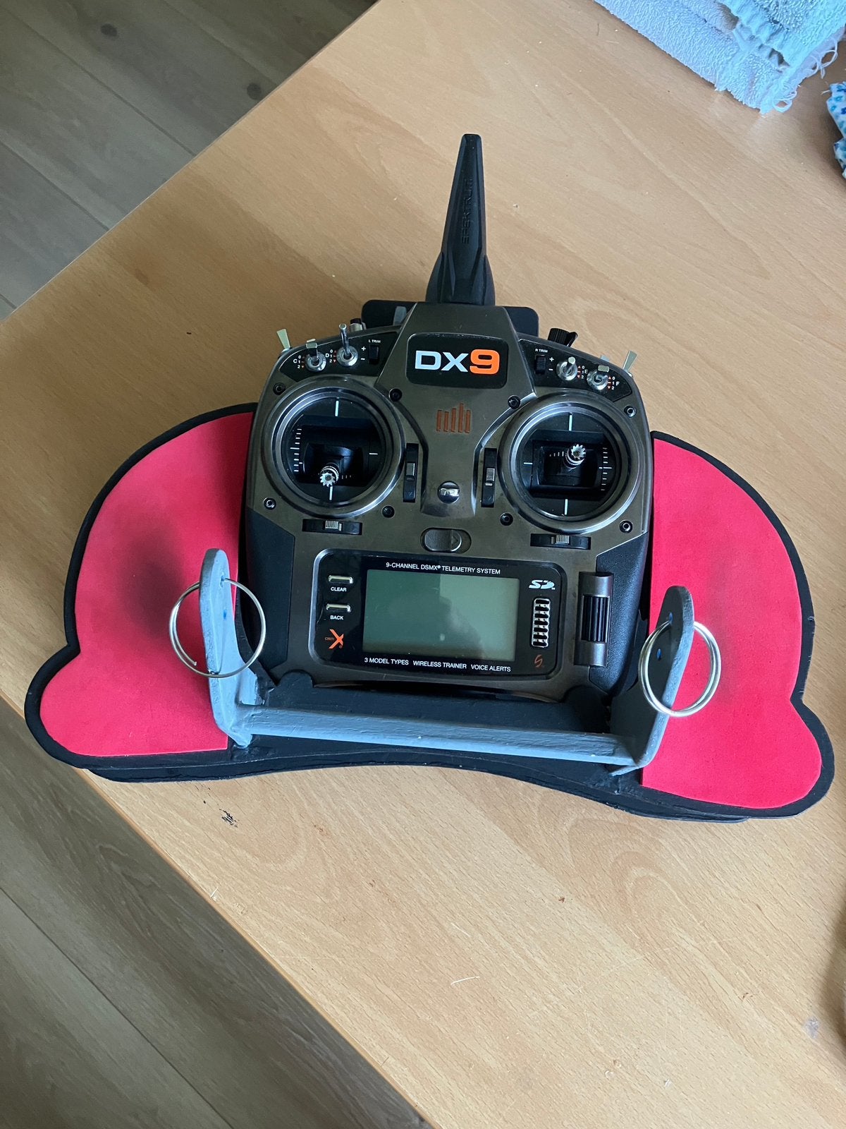 Spektrum DX9 zender, met zender accu, pult en toebehoren., Ophalen of Verzenden, Zo goed als nieuw