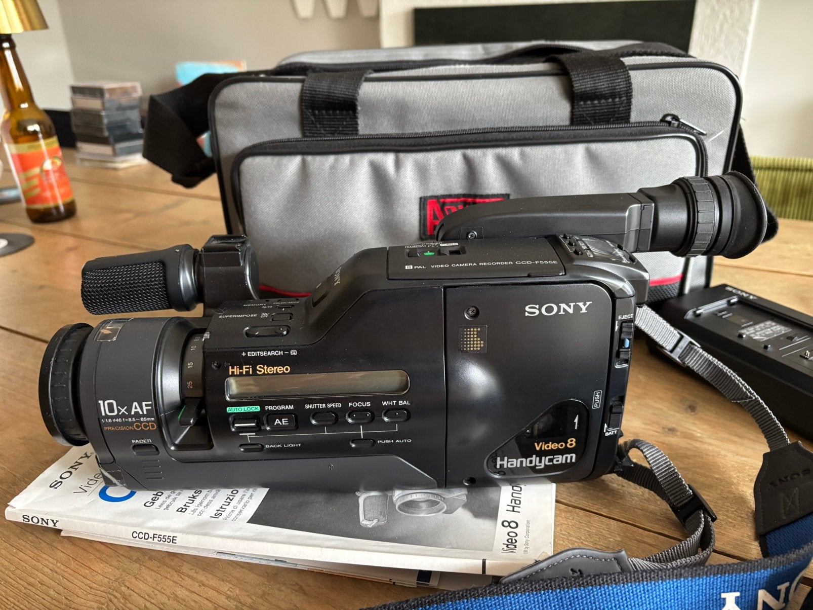 Vintage Sony CCD-F555E Video Handycam, Audio, Tv en Foto, Ophalen of Verzenden, 8mm