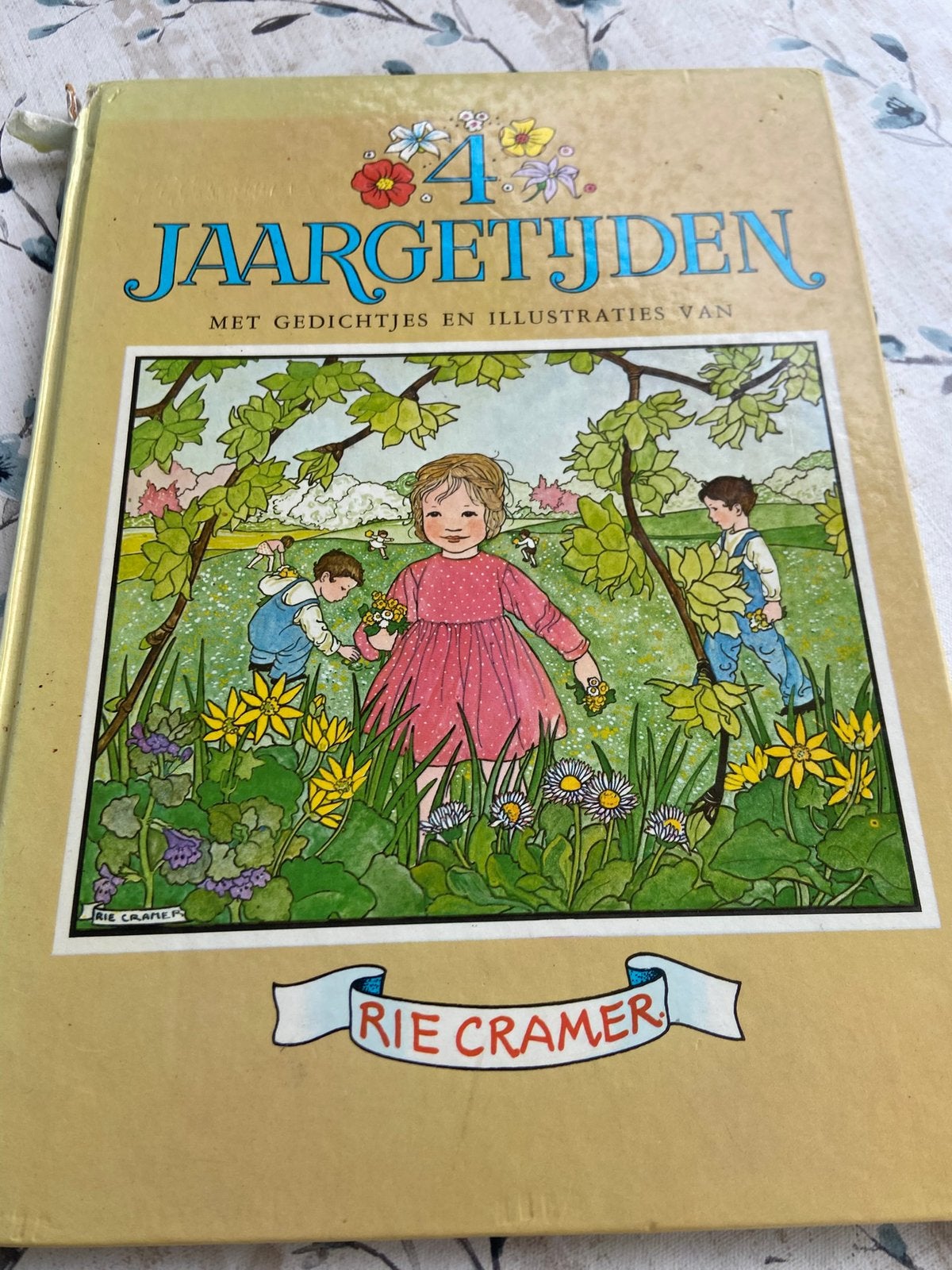 4 jaargetijden van Rie Cramer, Ophalen of Verzenden, Zo goed als nieuw