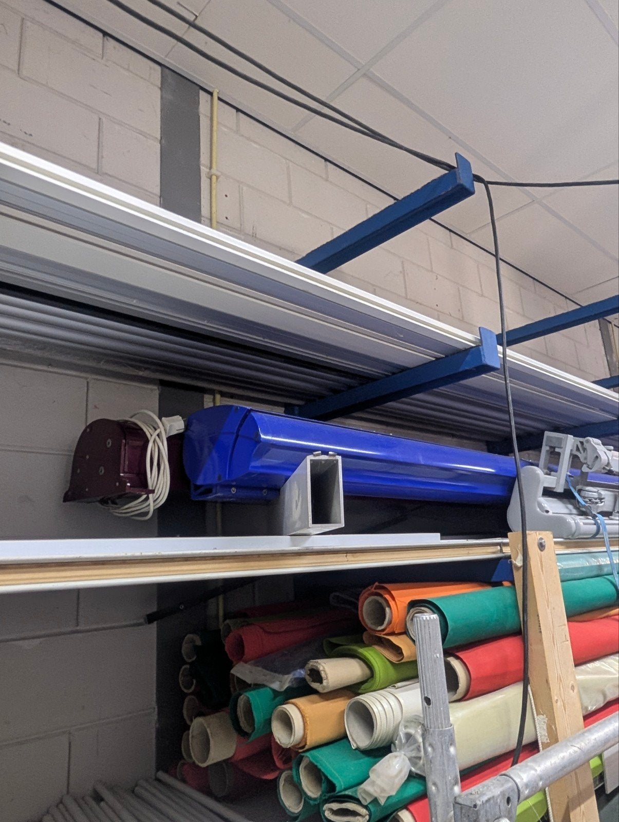 2 x knikarm zonnescherm elektrisch 3.50 breed, Tuin en Terras, Zonneschermen, Ophalen, Knikarmscherm, Elektrisch