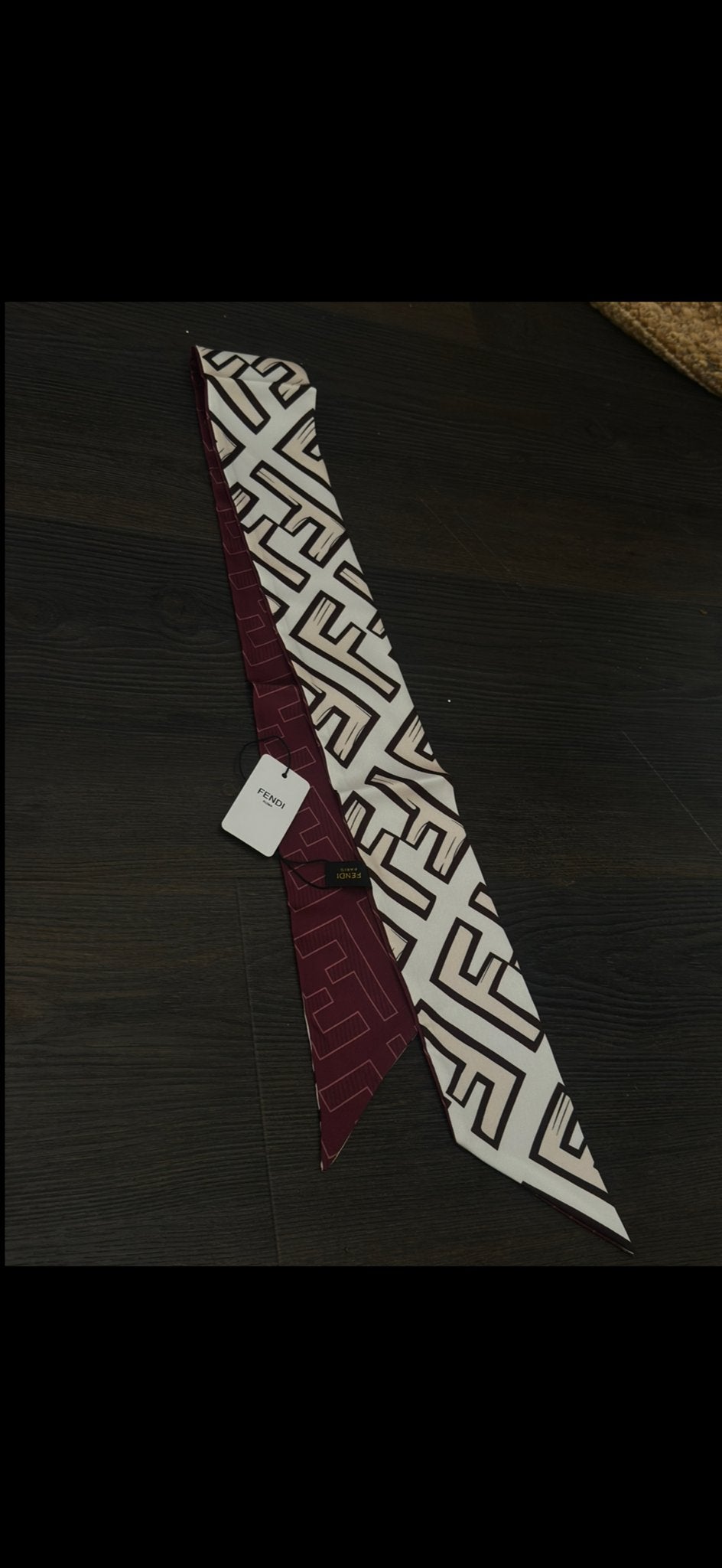 Nieuw Bordeaux Rood Sjaaltje, Kleding | Dames, Mutsen, Sjaals en Handschoenen, Ophalen of Verzenden, Nieuw, Maat 38/40 (M), Sjaal
