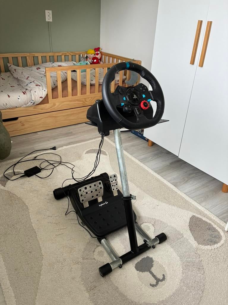 Logitech G29 stuur + pedalen incl racing standaard, Spelcomputers en Games, Spelcomputers | Overige Accessoires, Gebruikt, Racestuur