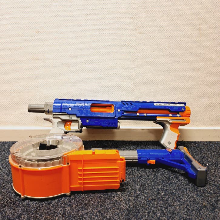 Nerf Raider CS-35 + Magazijn & Schoudersteun