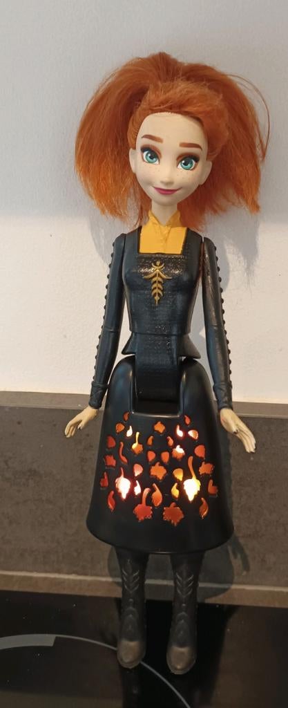 Disney Frozen 2 Anna Pop met Lichtgevende Rok (Hasbro), Ophalen of Verzenden, Gebruikt, Pop