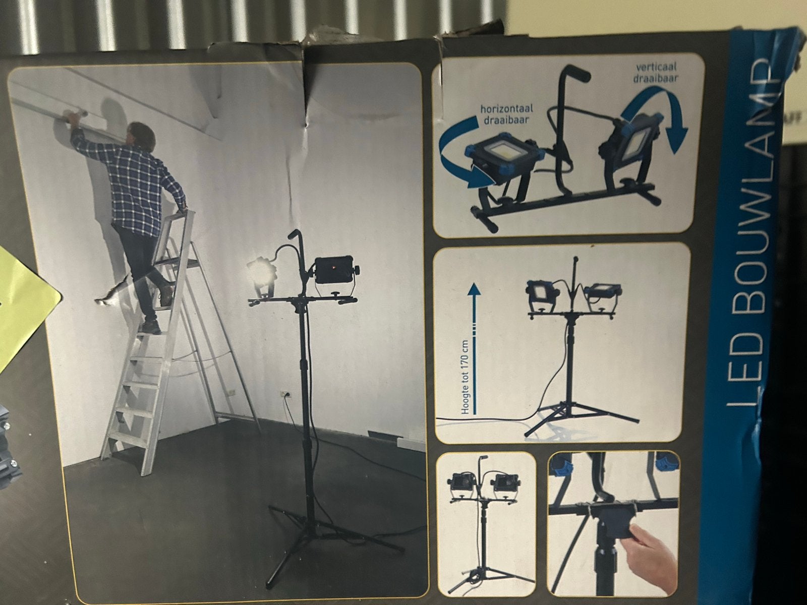 Bouwlamp dubbele LED lamp op statief z.g.a.n., Ophalen, Met statief, Zo goed als nieuw, Lamp met armatuur