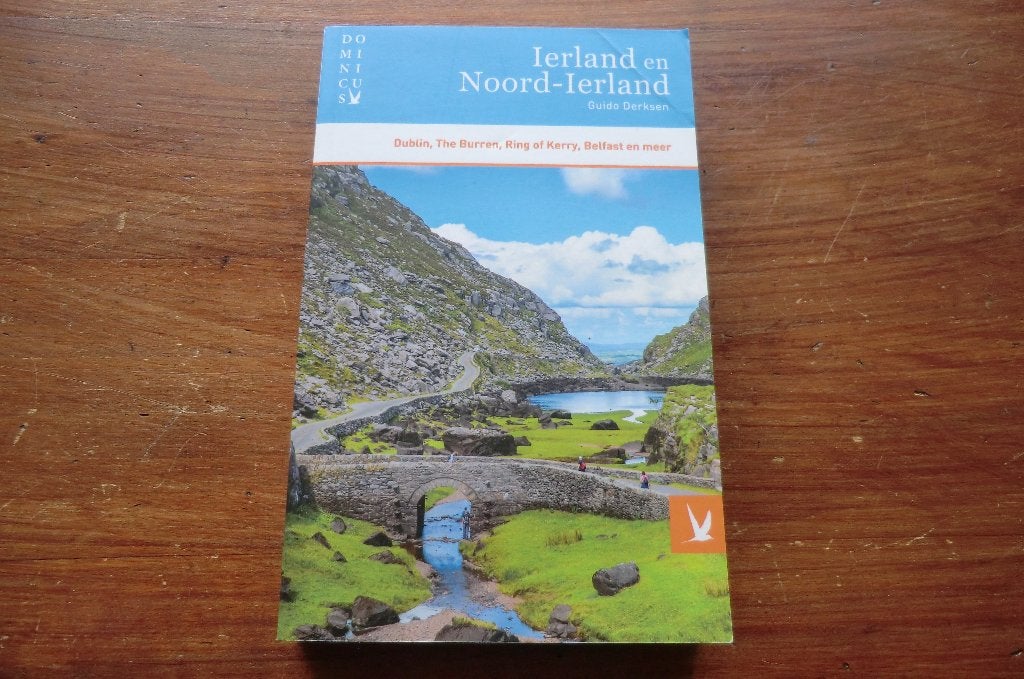 reisgids - Ierland en Noord-Ierland - dominicus (2020), Europa, Ophalen of Verzenden, Reisgids of -boek, Gelezen