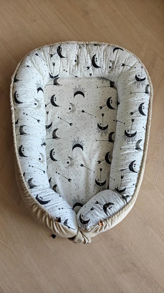Babynestje La Millou XL (maan en sterren), Ophalen of Verzenden, Zo goed als nieuw, Overige typen