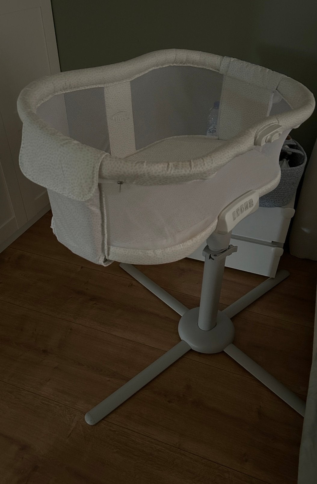 Halo Bassinest premiere swivel 360 – zeer nette staat, Ophalen, Zo goed als nieuw, Ledikant