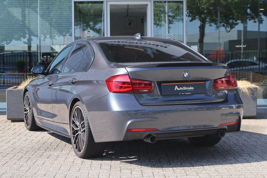 BMW 3-Serie (f30) 318i M-Sport | Cruise | Camera | Climate |, Auto's, BMW, 136 pk, Gebruikt, 3 cilinders, Sedan