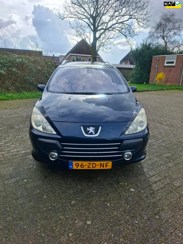 Peugeot 307 SW 2.0-16V Premium met panoramadak, Auto's, 730 kg, Gebruikt, 4 cilinders, Blauw