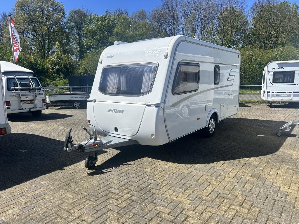 Eriba Nova Light 425 vast bed zitje Thule, Caravans en Kamperen, Standaardzit, Bedrijf, 750 - 1000 kg, Schokbreker