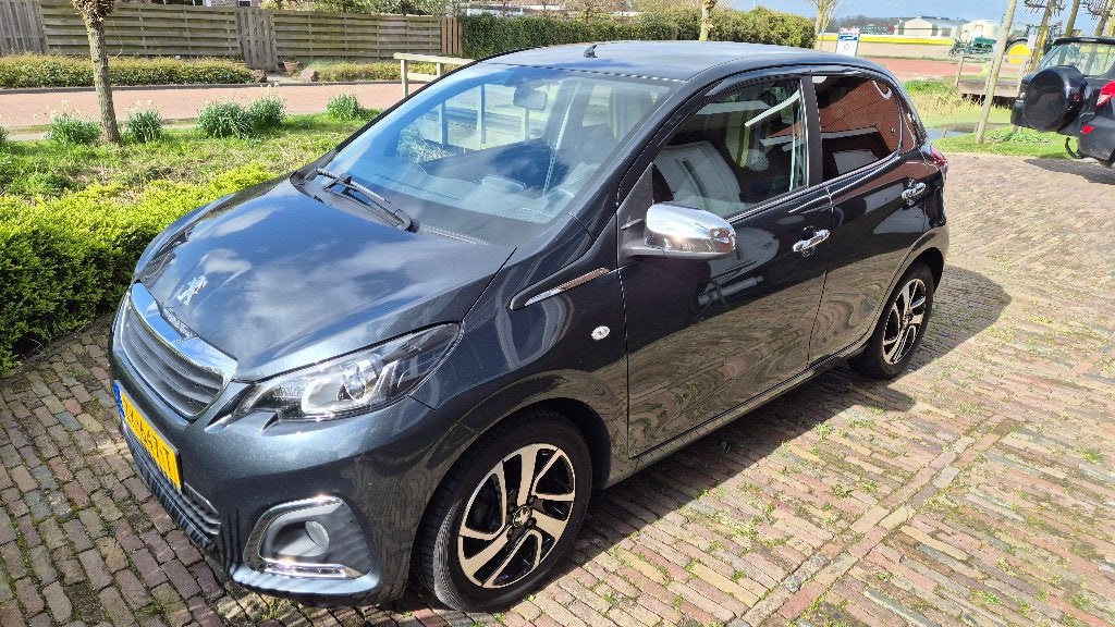 Peugeot 108 Allure Automaat | Camera | CarPlay | Climate, Auto's, Dealer onderhouden, Stof, Overige kleuren, 4 stoelen