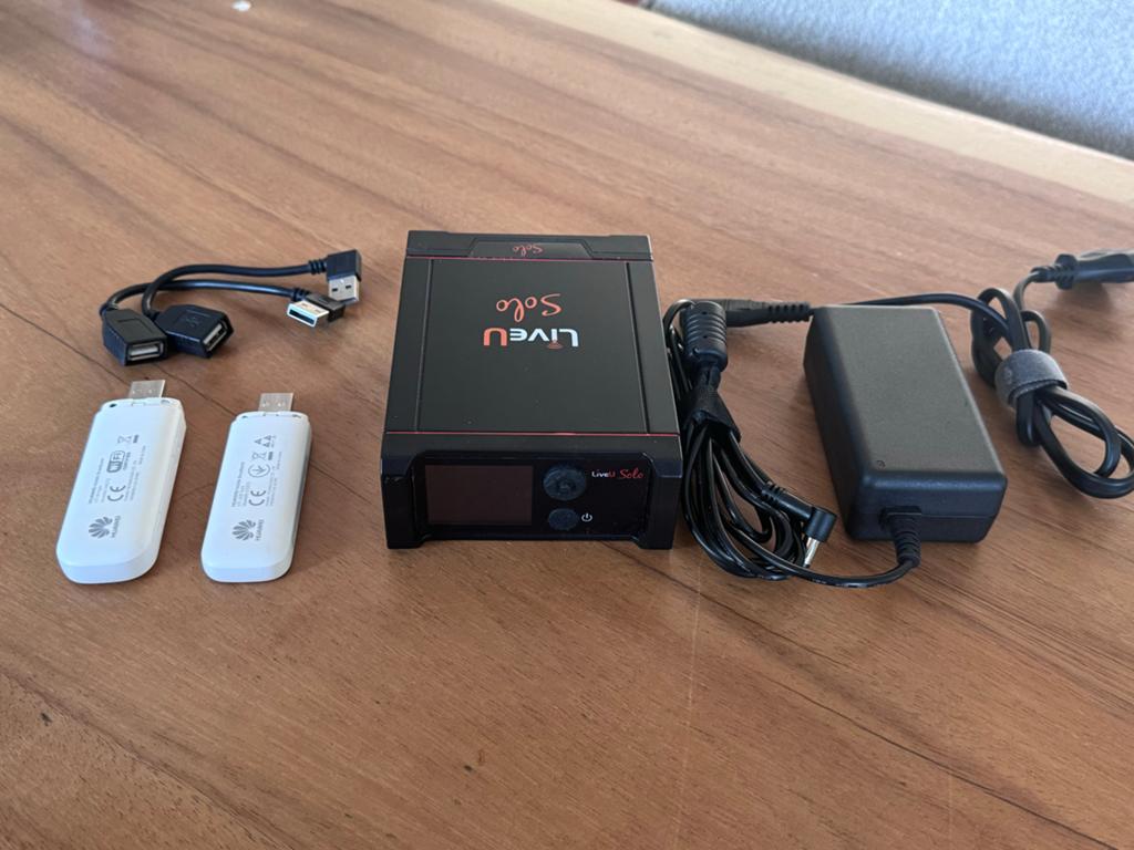 LiveU Solo HDMI Live Streaming Encoder incl Dongles, Ophalen of Verzenden, Zo goed als nieuw, Video