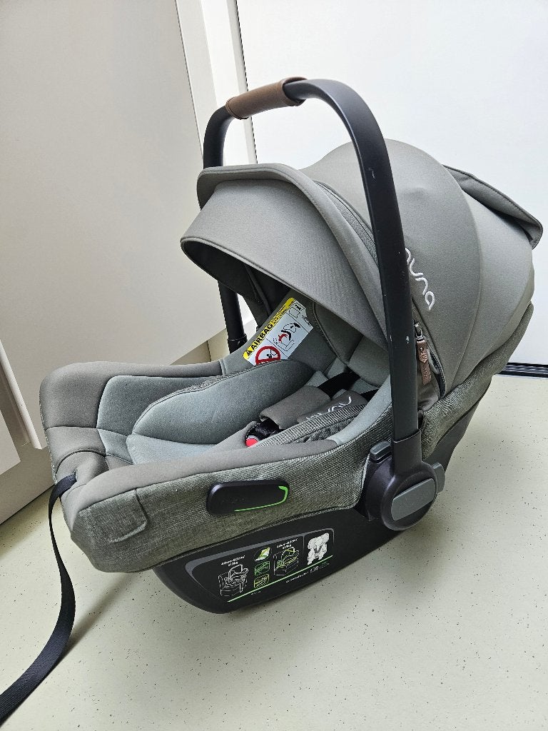 Nuna Pipa Next autostoel, Kinderen en Baby's, Autostoeltjes, Autogordel of Isofix, Verstelbare rugleuning, Zo goed als nieuw, 0 t/m 13 kg