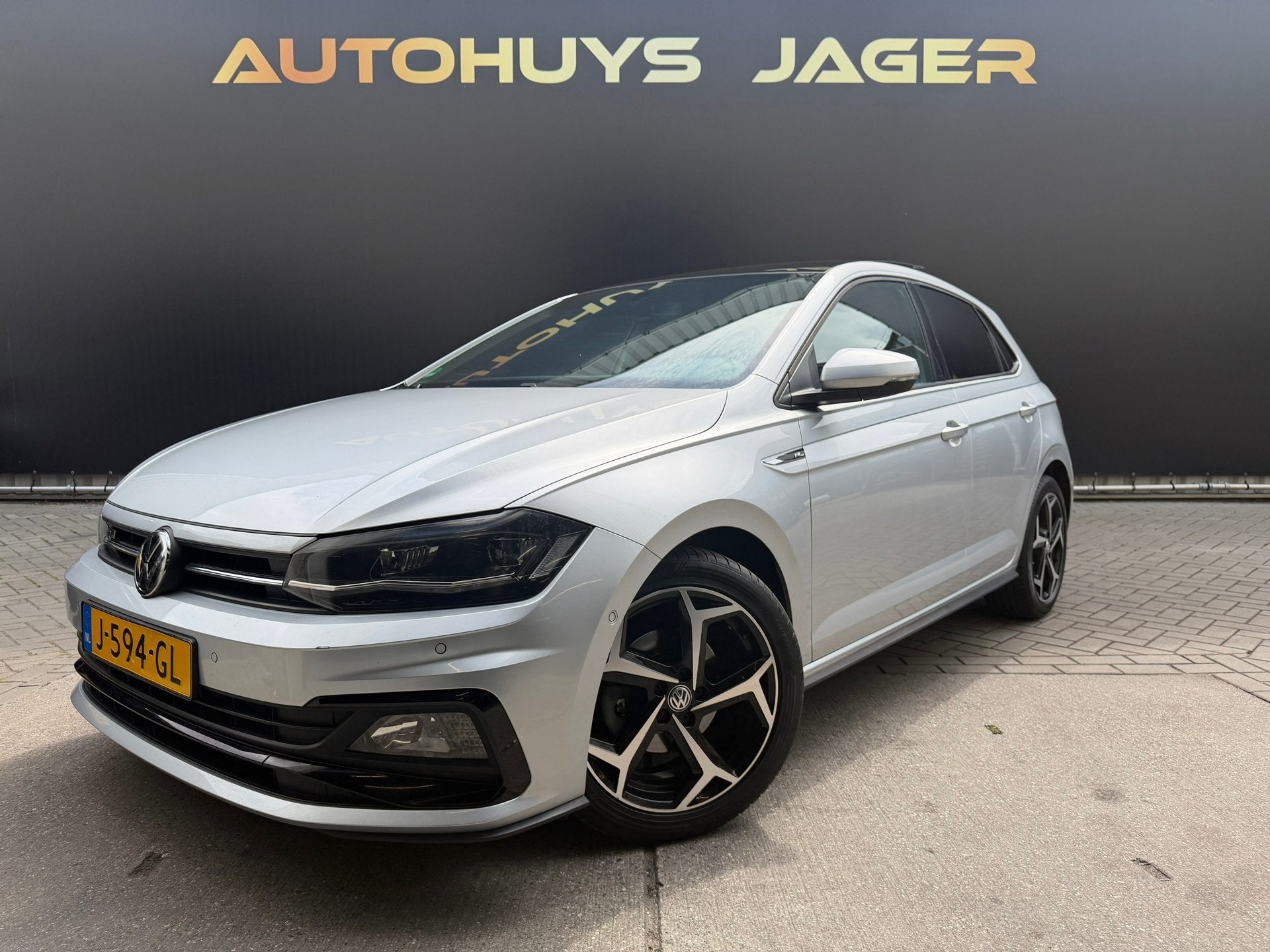 Volkswagen Polo 1.0 TSI Highline Business R - Pano // Virtua, Auto's, Stof, Gebruikt, 1095 kg, 116 pk