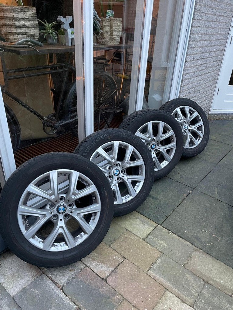 set originele BMW X1 (model 2016) velgen met winterbanden, Ophalen, Gebruikt, Banden en Velgen, 17 inch