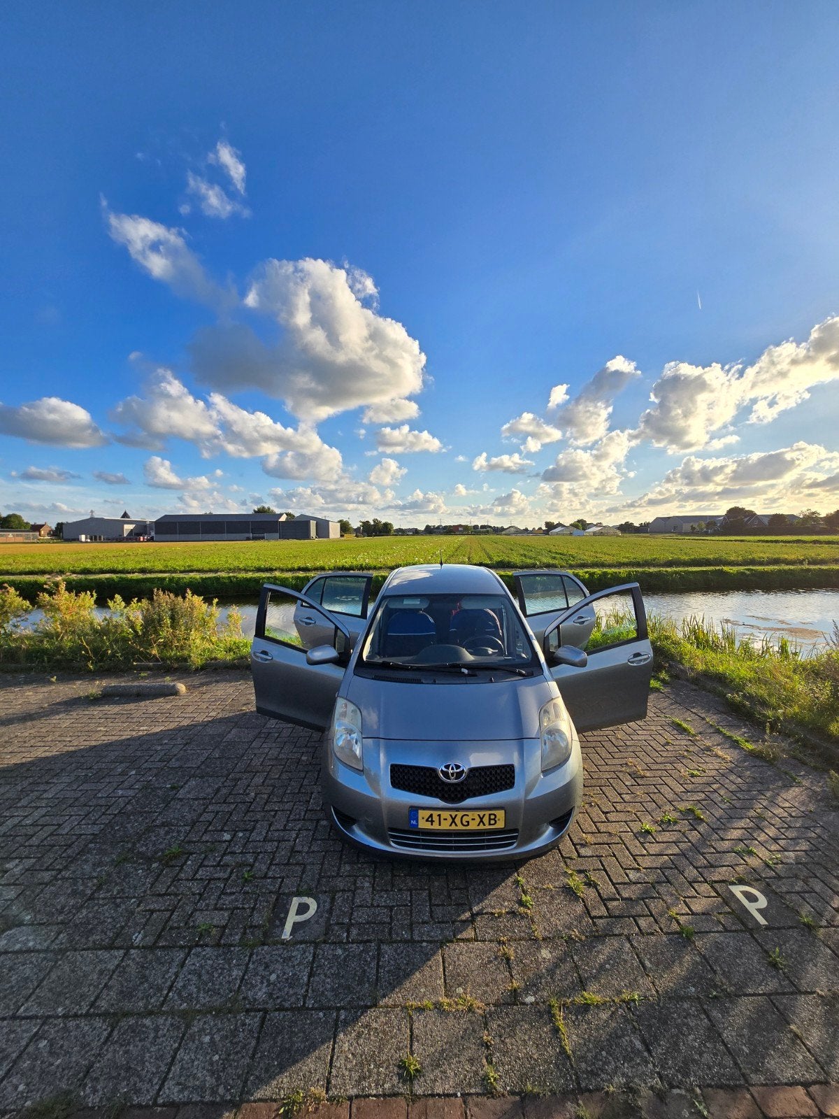 Toyota Yaris 1.3 VVT-i | Nieuwe koppeling | Goed onderhouden, 750 kg, 4 cilinders, Origineel Nederlands, Yaris