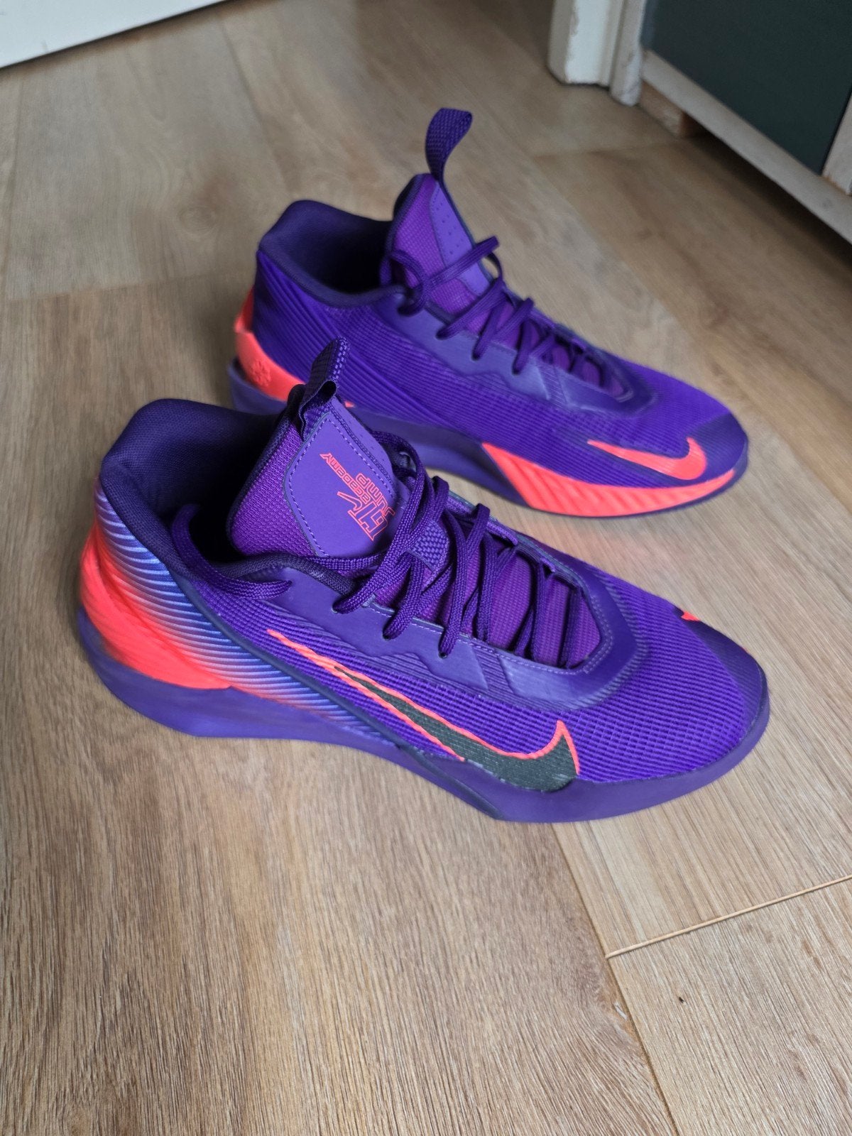 Nike G.T. Jump Academy maat 44, Kleding | Heren, Overige kleuren, Nike, Ophalen of Verzenden, Sneakers of Gympen