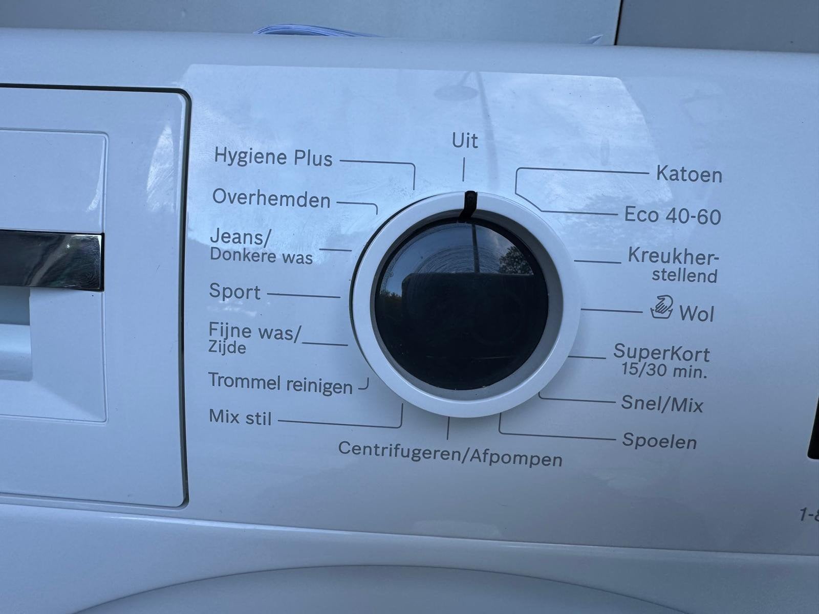 Foto 8 van Bosch wasmachine 8kg 1400 toeren in nieuw staat.