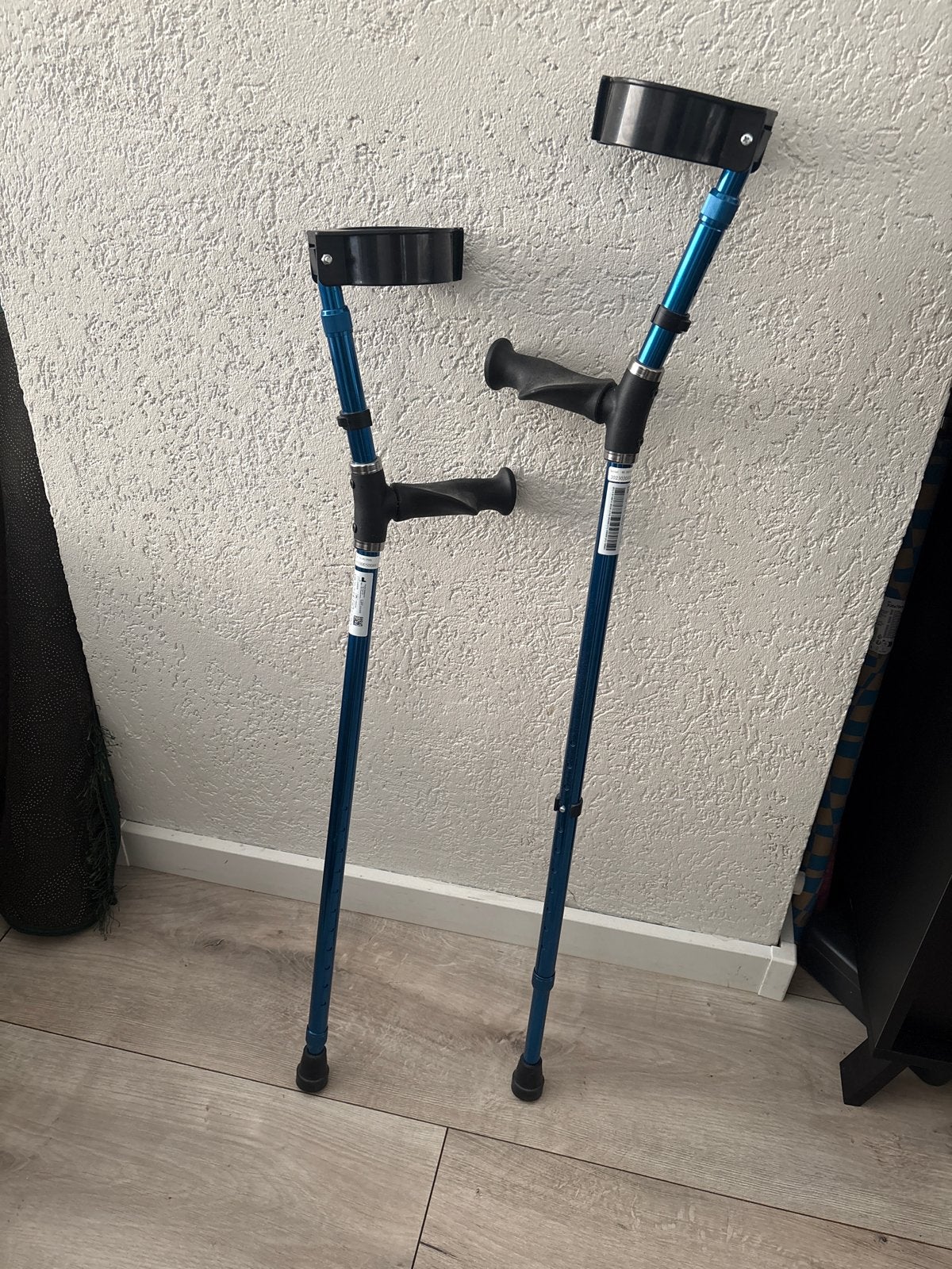 Elleboog krukken blauw, Ophalen of Verzenden, Zo goed als nieuw