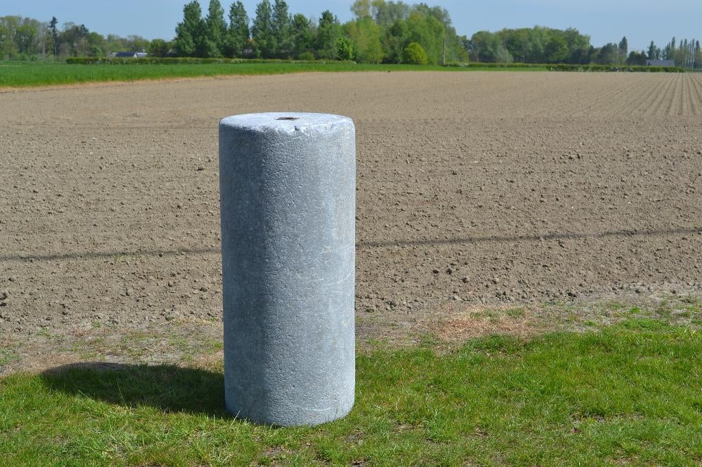 Antieke gekapte arduinen tol, Huis en Inrichting, Woonaccessoires | Zuilen en Pilaren, Ophalen