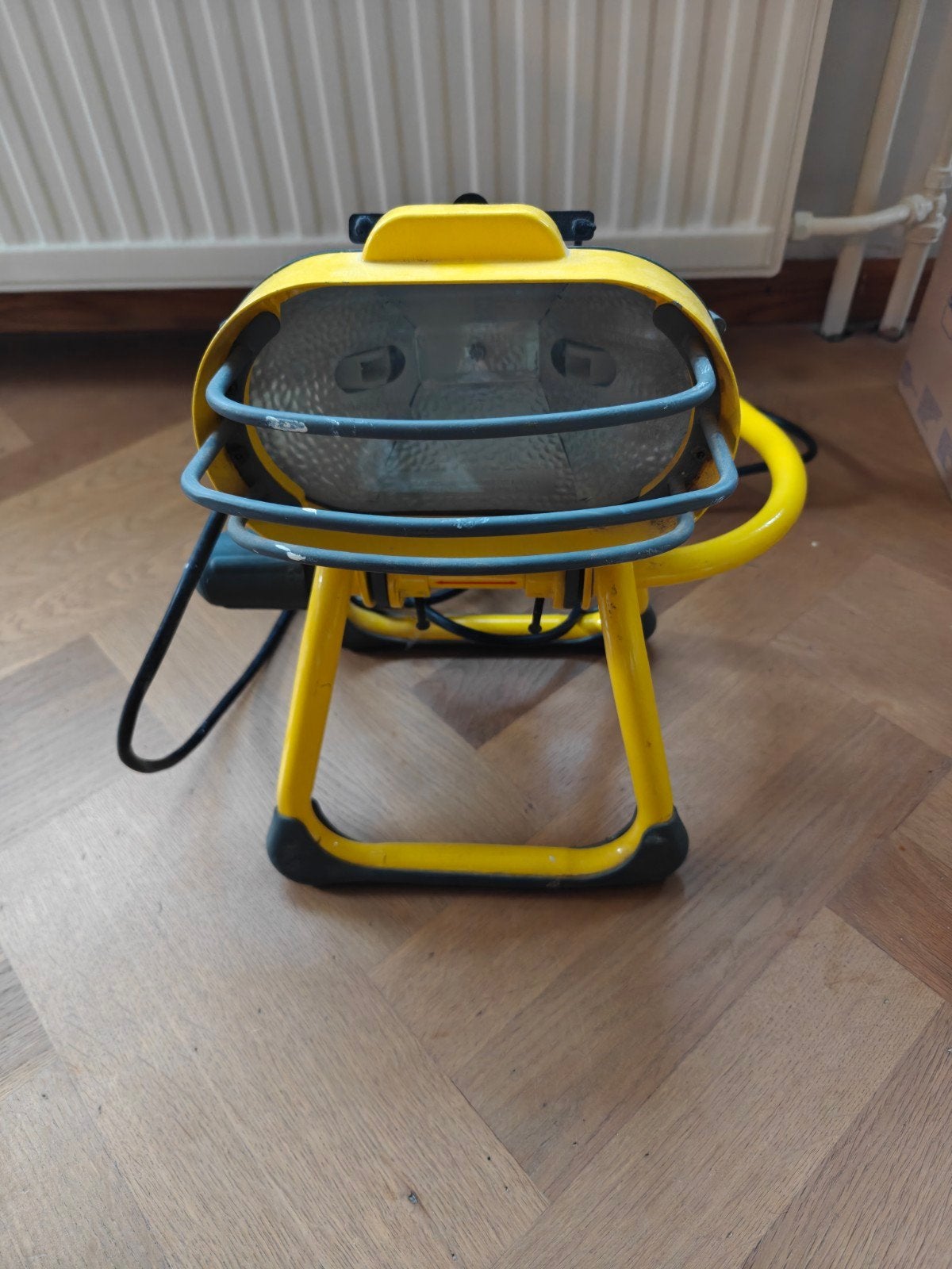 Halogeen bouwlamp met statief - werkt, zonder lamp, Ophalen, Gebruikt, Met statief, Lamp met armatuur