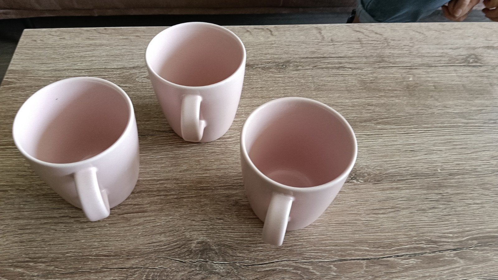 3 roze mokken, Ophalen